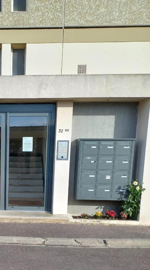 Joli Appartement Residentiel A Troyes Exterior photo